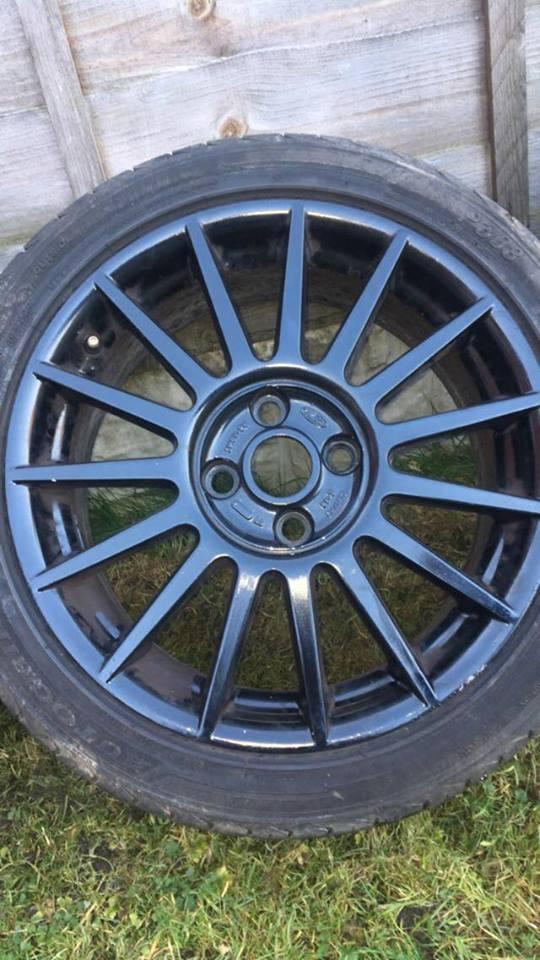set of nice black ford 17" alloys with good tyres 250 ono