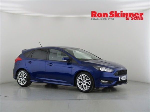 Ford Focus 1.0 ST-LINE 5d 124 BHP