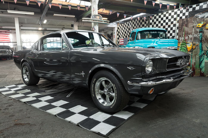 Ford USA - Mustang Fastback - 