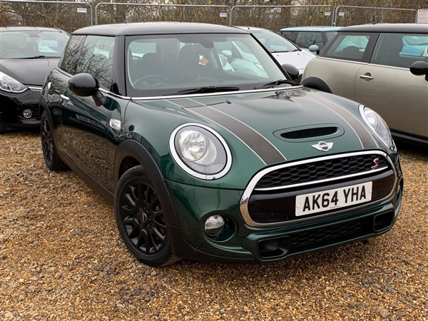 Mini Hatch  MINI COOPER S 2.0 - 1YR MOT - FULL SERVICE