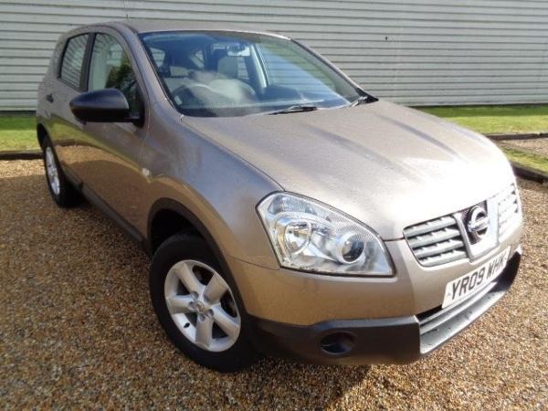 Nissan Qashqai 2.0 Visia CVT 2WD 5dr