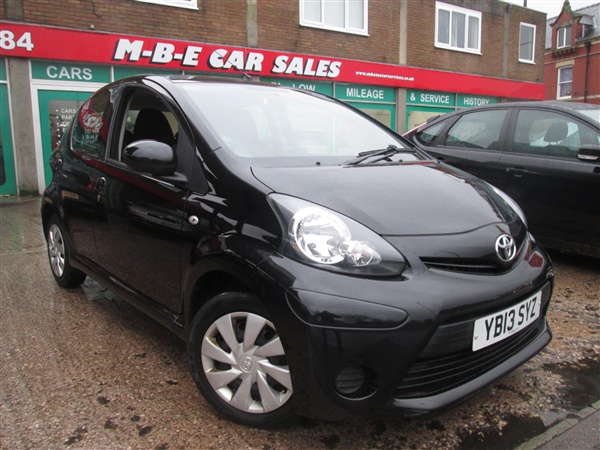 Toyota Aygo 1.0 VVT-i Move 5dr LOW MILES & GREAT SPEC!