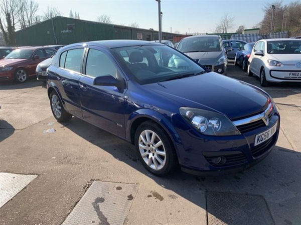 Vauxhall Astra 1.7 ELITE CDTI 5d 100 BHP