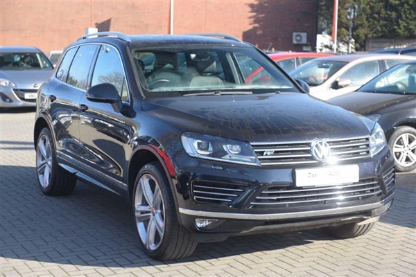 Volkswagen Touareg 3.0 TDI R-Line Plus SCR 262PS 4MOTION