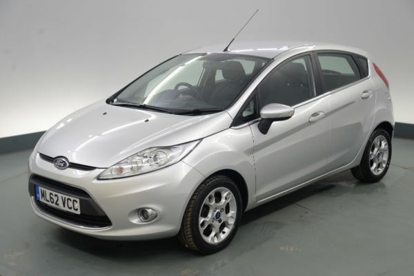 Ford Fiesta 1.4 Zetec 5dr - CITY PACK - FORD SYNC - AMBIENT