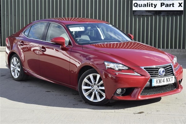 Lexus IS 2.5 Luxury E-CVT 4dr Auto