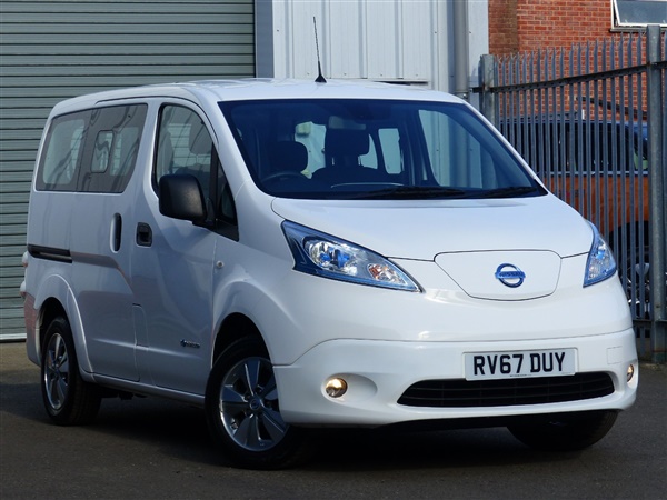 Nissan E-NvkW Tekna Rapid 24kWh 5dr Auto [7 seat]