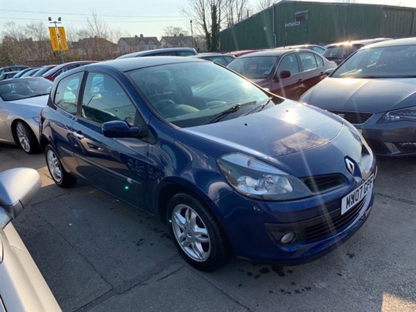 Renault Clio 1.4 DYNAMIQUE 16V 3d 98 BHP