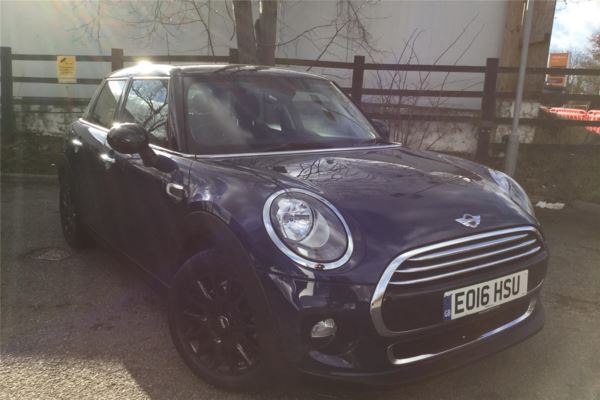 MINI Hatch 1.5 Cooper 3dr Auto [Chili Pack] Hatchback