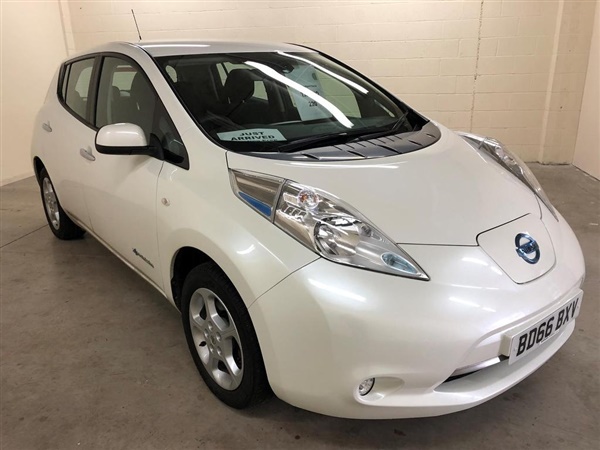 Nissan Leaf (30kWh) Acenta 5dr Auto