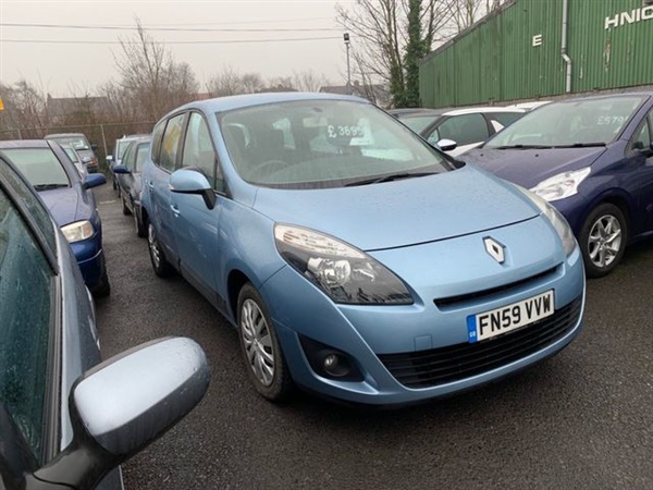 Renault Grand Scenic 1.6 EXPRESSION VVT 5d 109 BHP