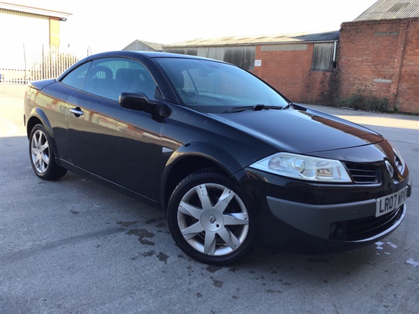 Renault Megane 1.6 VVT Dynamique 2dr Auto