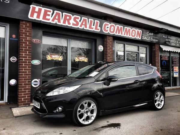 Ford Fiesta 1.6 TITANIUM 3d 118 BHP