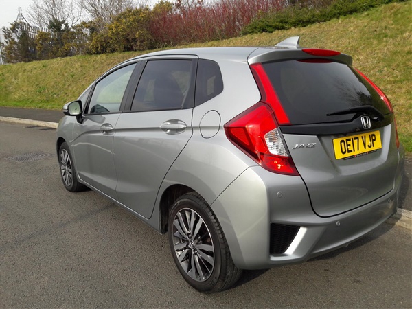 Honda Jazz 1.3 EX in immac. cond. low mil. very high spec.