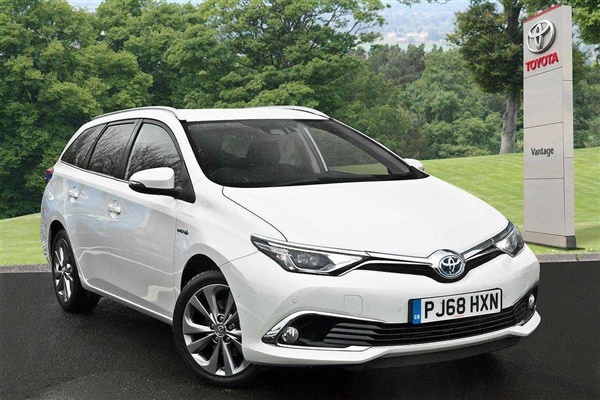 Toyota Auris 1.8 VVT-i HSD Excel CVT 5dr Auto