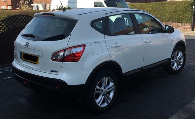  NISSAN QASHQAI 1.5dci (110bhp) ACENTA 5d