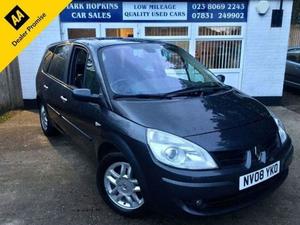 Renault Grand Scenic  in Eastleigh | Friday-Ad