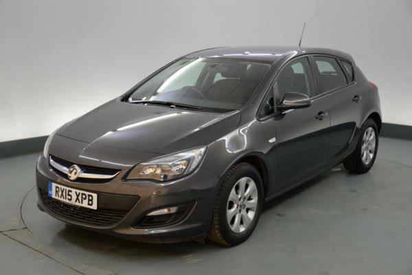 Vauxhall Astra 1.6i 16V Design 5dr - MULTI-FUNCTION STEERING