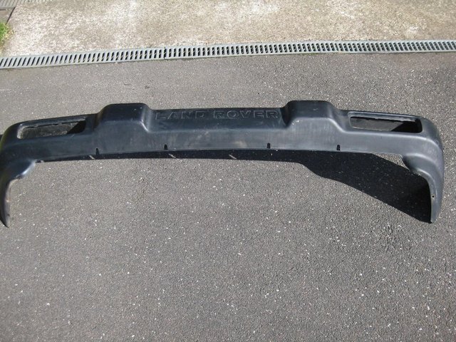 LANDROVER DISCOVERY TD5 REAR BUMPER COVER