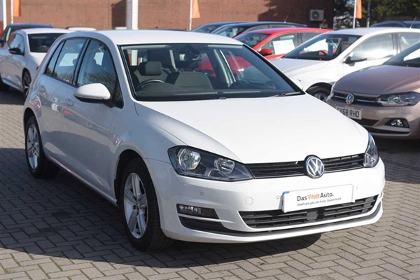 Volkswagen Golf 1.6 TDI Match 110PS DSG Auto