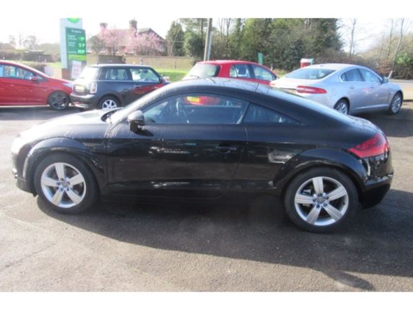 Audi TT 2.0 TFSi Coupe 6 Speed. Coupe