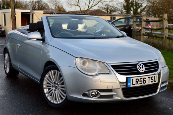 Volkswagen EOS 2.0 FSI Cabriolet 2dr