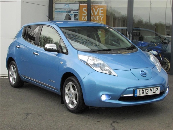 Nissan Leaf (24kWh) Hatchback 5dr Electric Automatic (107