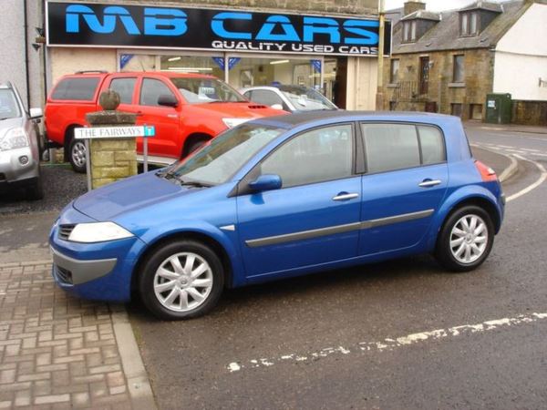 Renault Megane 1.5 DYNAMIQUE DCI 5d 106 BHP