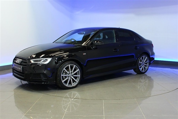 Audi A3 1.5 TFSI CoD Black Edition (s/s) 4dr