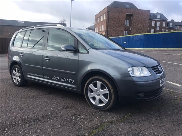 Volkswagen Touran 2.0 FSI Sport 5dr (7 Seats)