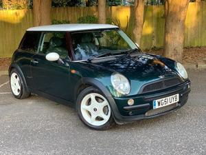 Mini Hatch  in Poole | Friday-Ad