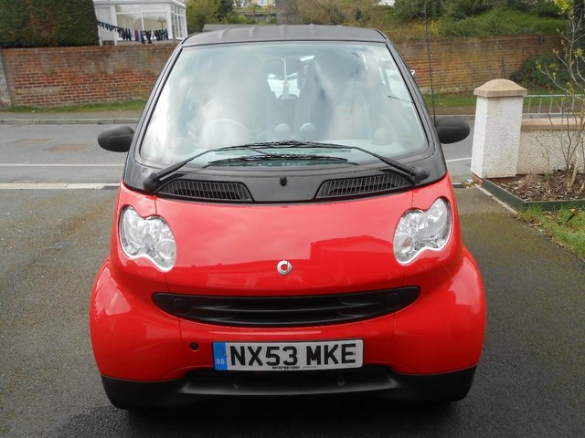 Low mileage only  Smart City Coupe Car. Semi-Auto
