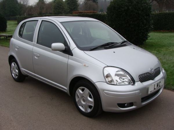 Toyota Yaris 1.3 T3 VVT-I 3d 86 BHP