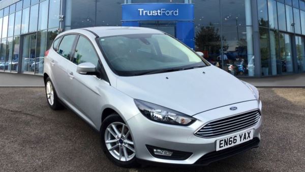 Ford Focus 1.0 EcoBoost 125 Zetec 5dr- With Heated Front