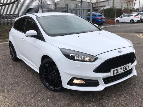 Ford Focus 2.0T Ecoboost St-3 Navigation 5Dr