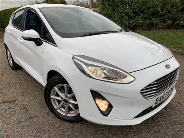 Ford Fiesta 1.0 Ecoboost Zetec Navigation 5Dr