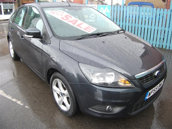 Ford Focus 1.6 Zetec 9 SERVICE STAMPS FINANCE AVAILABLE