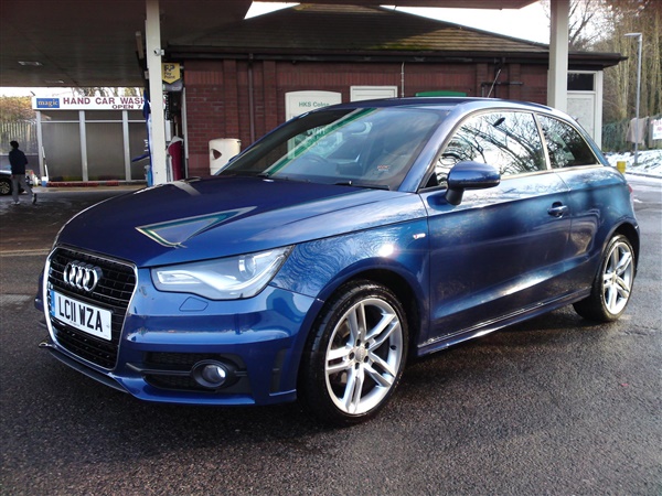 Audi A1 1.6 TDI S LINE 3 DR / SAT / NAV / PHONE / FULL