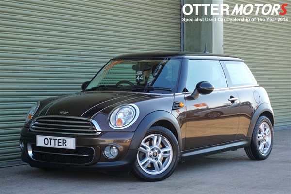 Mini Hatch AUTO COOPER