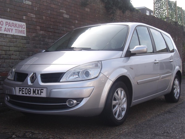 Renault Scenic 1.6 VVT Dynamique 5dr