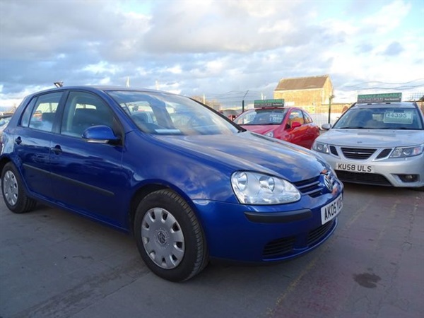 Volkswagen Golf 1.4 S FSI GOOD SERVICE DRIVES A1