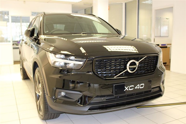 Volvo XC D3 Momentum Pro 5dr AWD Geartronic Automatic