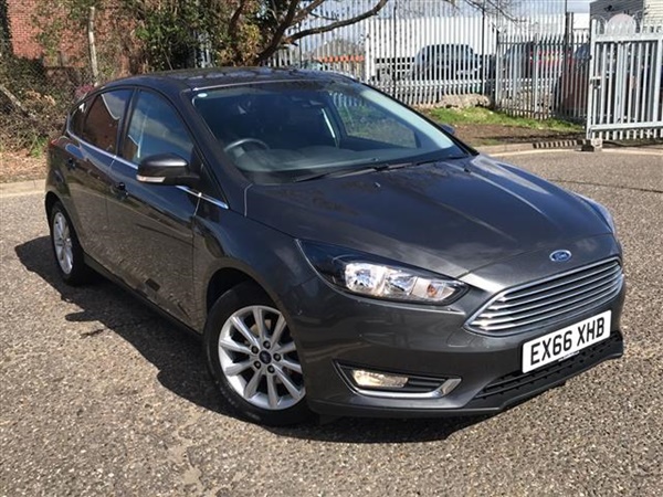 Ford Focus 1.0 Ecoboost 125 Titanium Navigation 5Dr