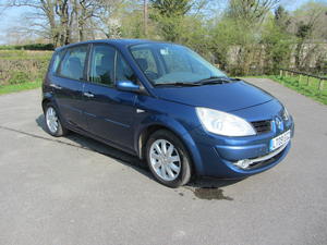 Renault Scenic  in Redhill | Friday-Ad