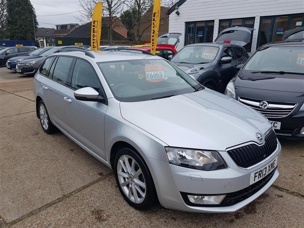 Skoda Octavia 1.6 TDI CR Elegance 5dr