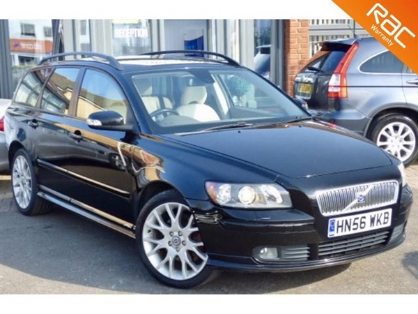 Volvo V D SE SPORT 5d 135 BHP