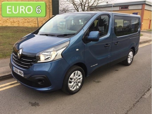 Renault Trafic 1.6 dCi Energy SL29 Sport Passenger 5dr (9