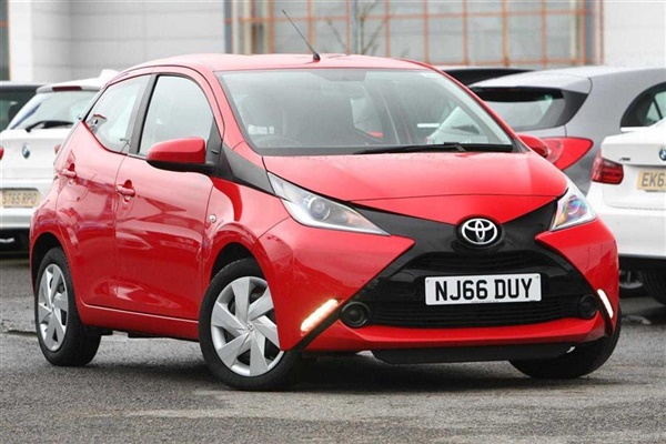Toyota Aygo 1.0 VVT-i x-play (X-Touch)