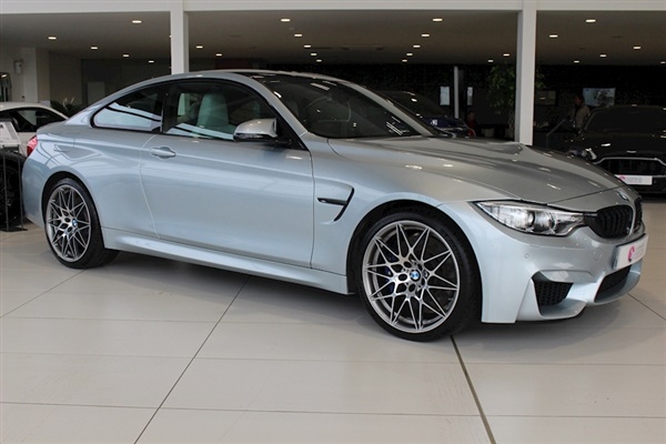 BMW 4 Series M4 Competition Package M4 COMPETITION PACKAGE