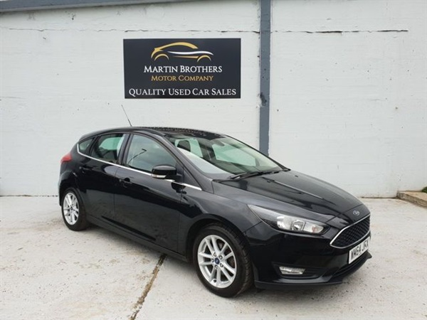 Ford Focus 1.0 ZETEC 5d 124 BHP